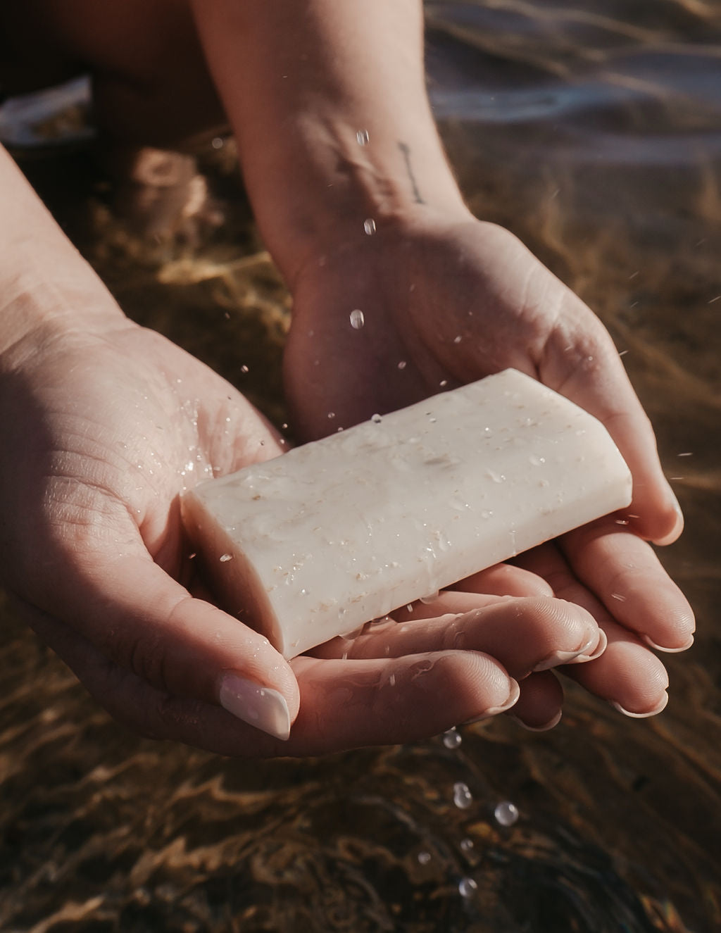 Emu Oil Soap (Manuka Honey & Oatmeal)
